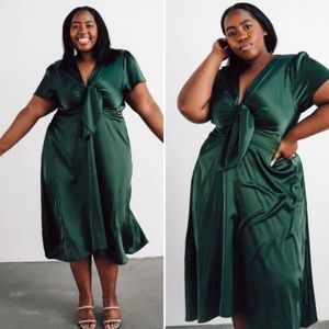 NWOT Baltic Born Poppy Satin Midi Dress in Green